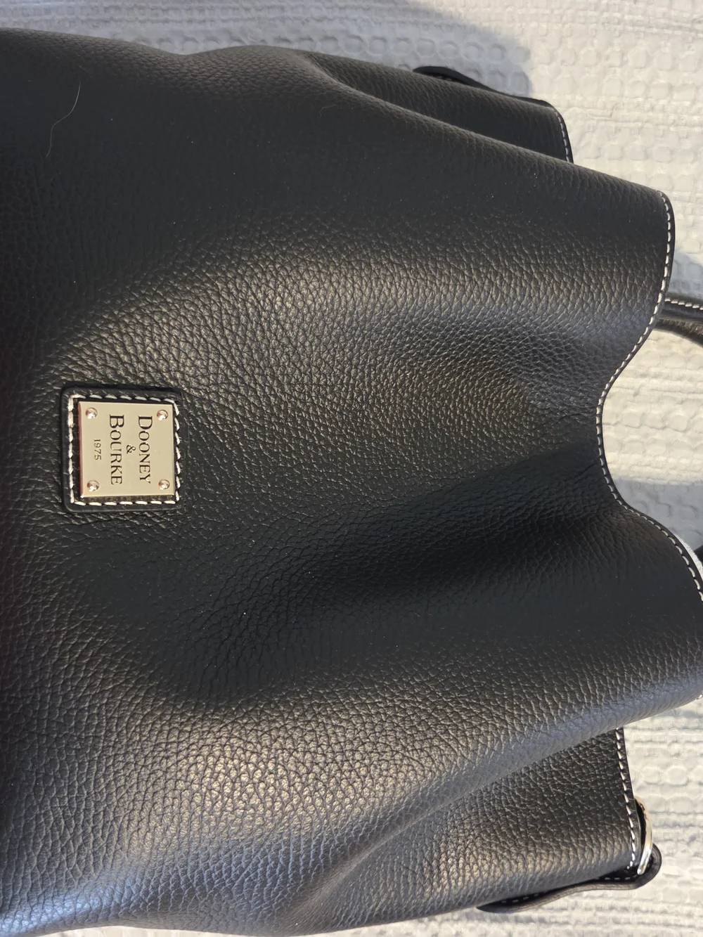 EUC Dooney & Bourke Black Lucca Leather Barlow Bag